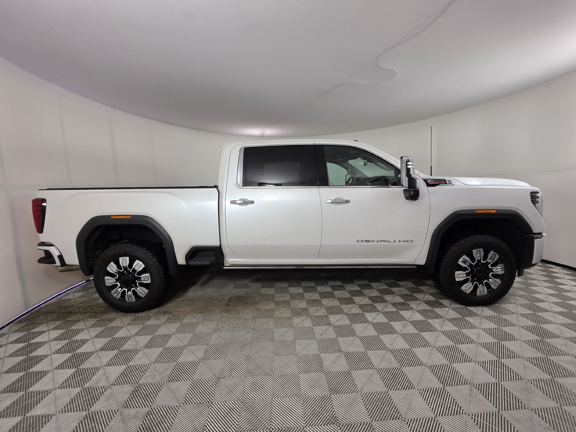 Used 2025 GMC Sierra 2500 Denali w/ Denali Reserve Package AWD/4WD image 41