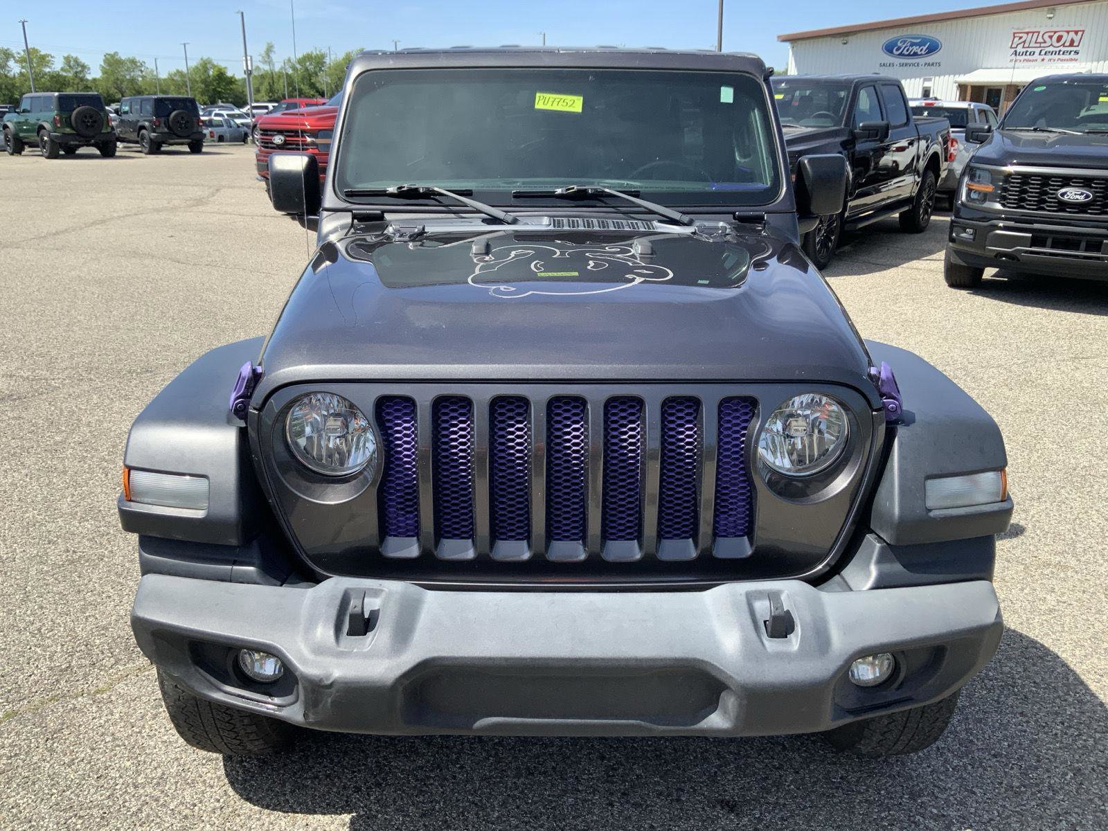 Used 2018 Jeep Wrangler Unlimited Sport S AWD/4WD image 3