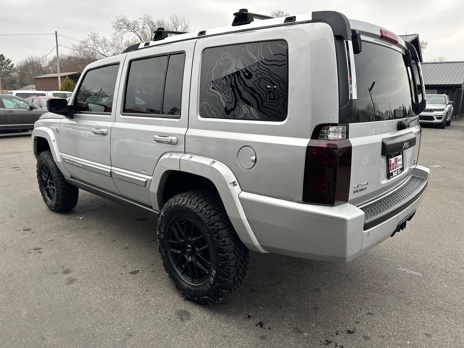 Used 2006 Jeep Commander Limited AWD/4WD image 9