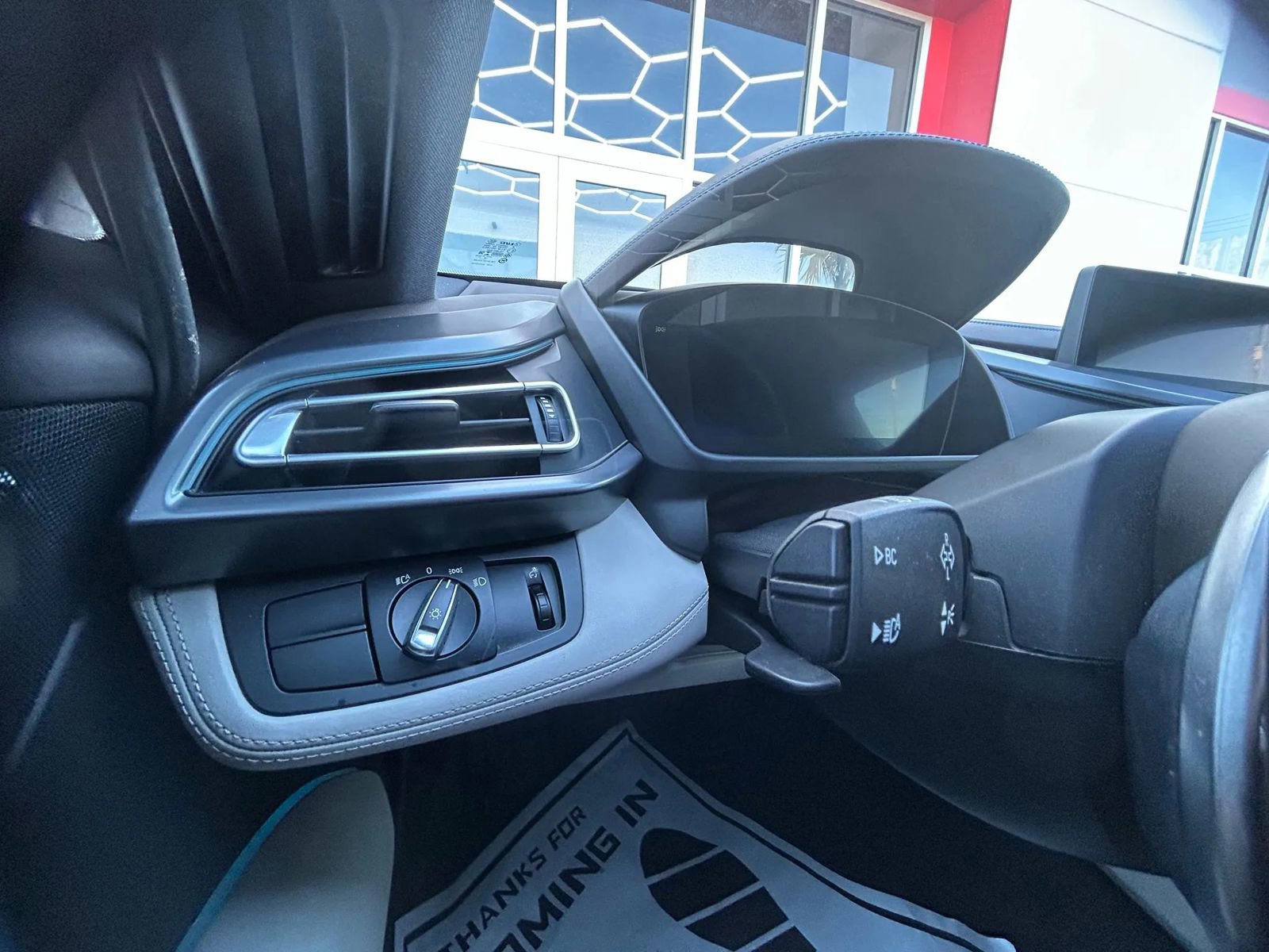 Used 2017 BMW i8 image 17