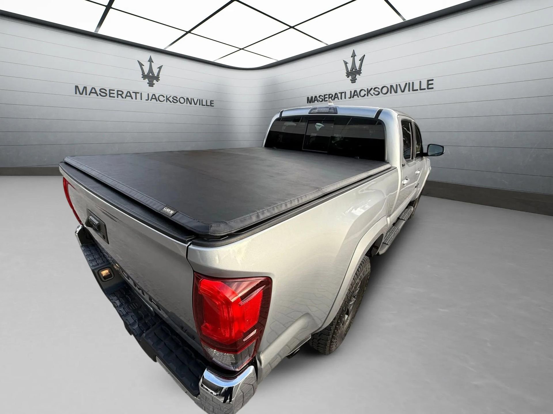 Used 2020 Toyota Tacoma SR5 image 20