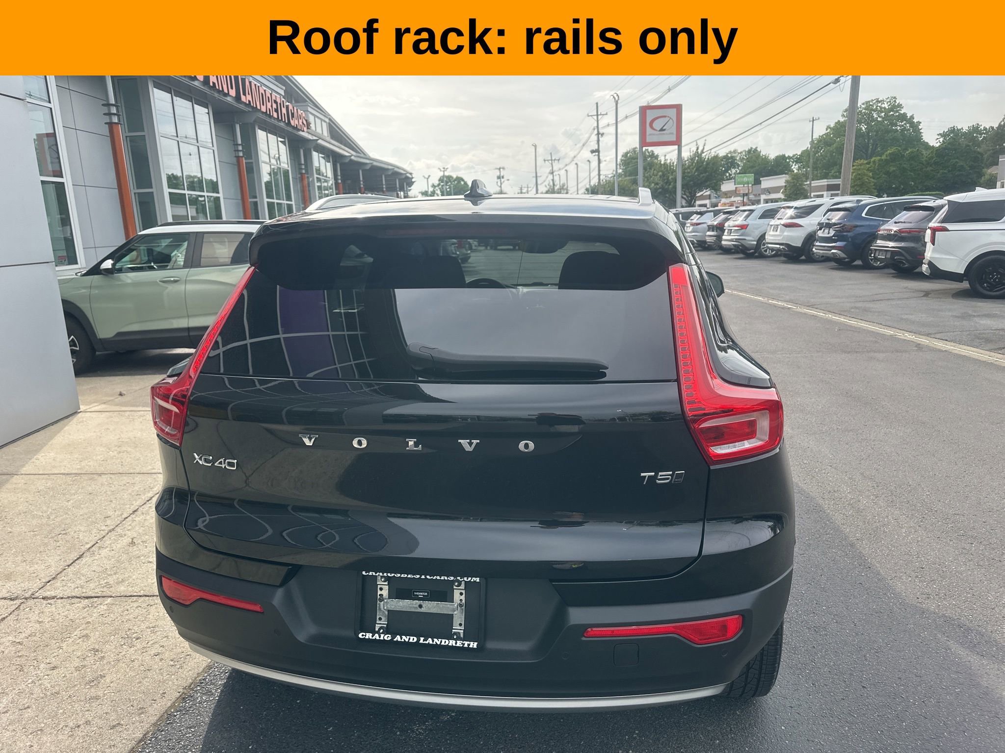 Used 2022 Volvo XC40 T5 Momentum AWD/4WD image 4