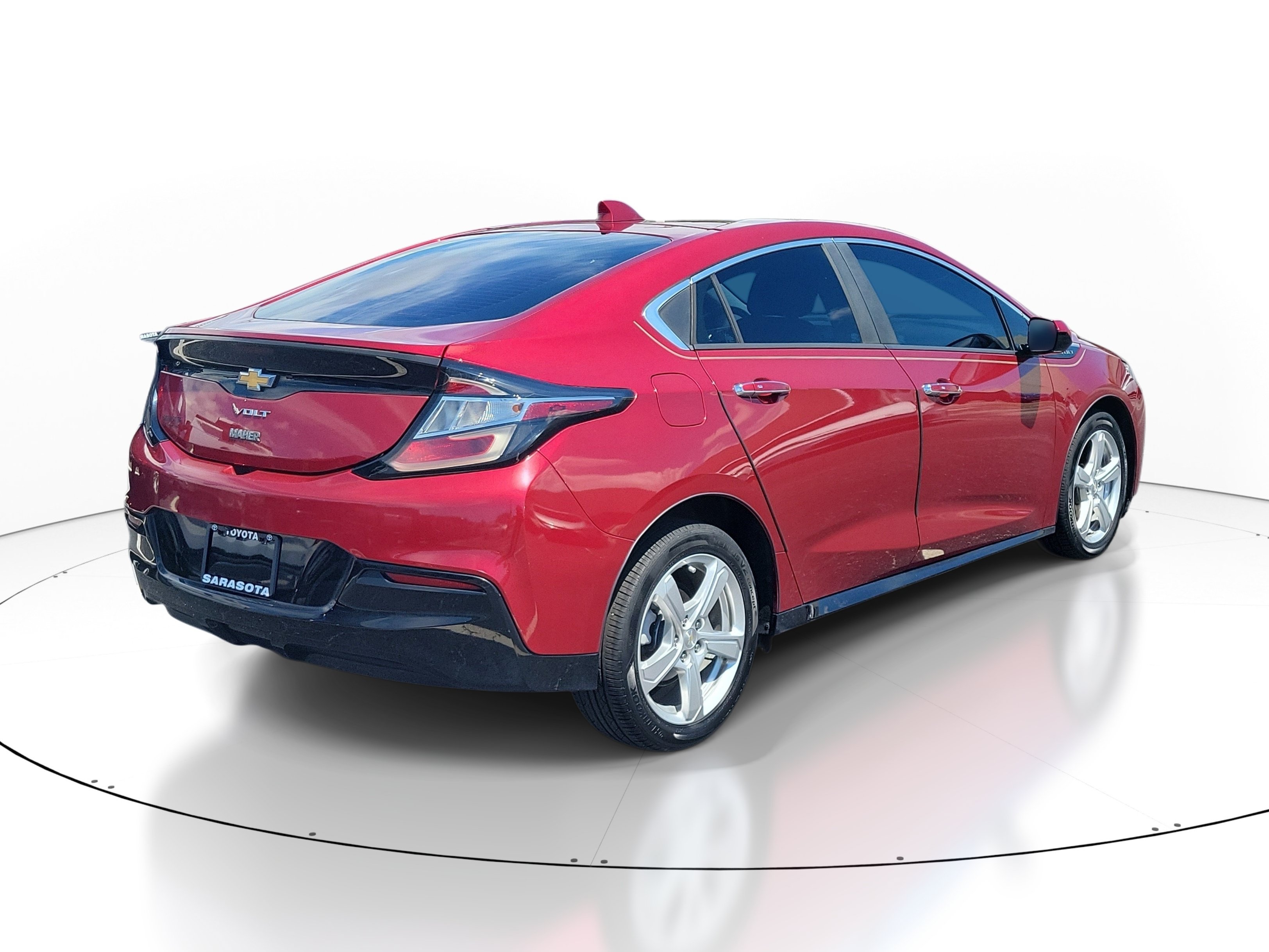 Used 2018 Chevrolet Volt LT w/ Comfort Package FWD image 6