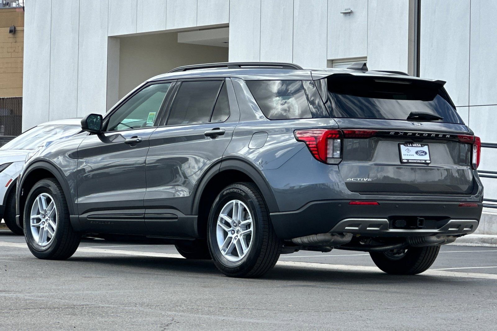New 2026 Ford Explorer Active w/ Active Comfort Package RWD image 5