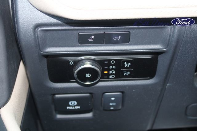 Used 2024 Ford Expedition Limited RWD image 20