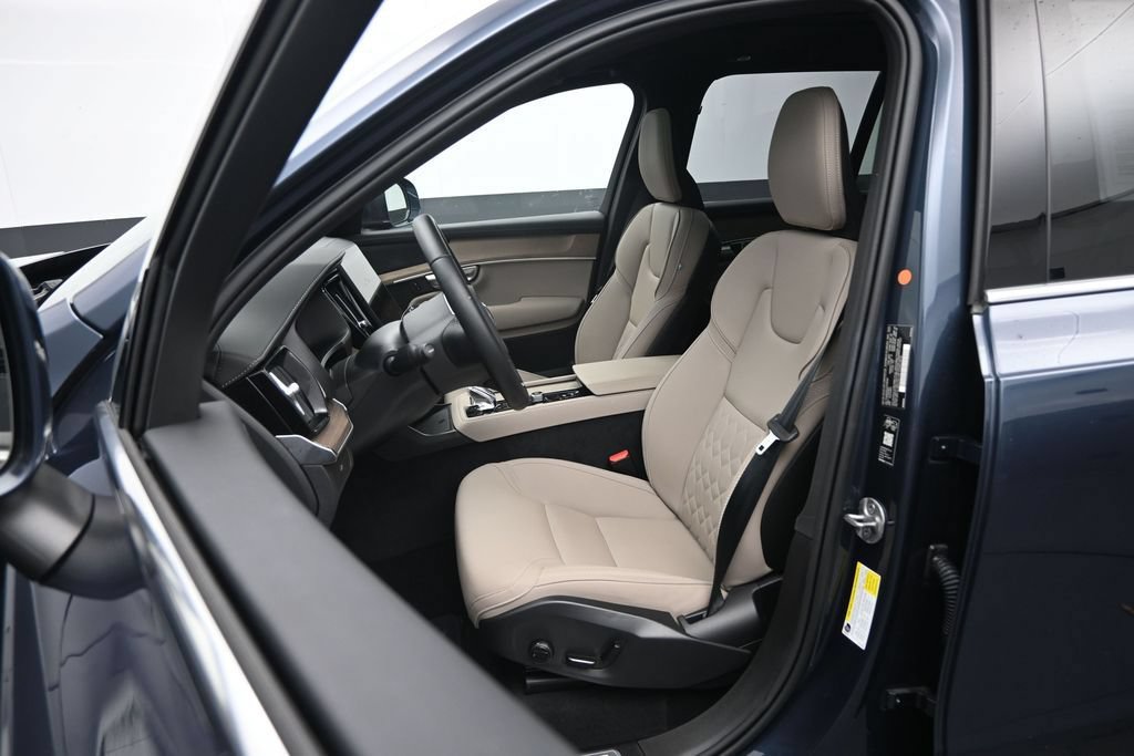 Used 2026 Volvo XC90 B6 Plus AWD/4WD image 20