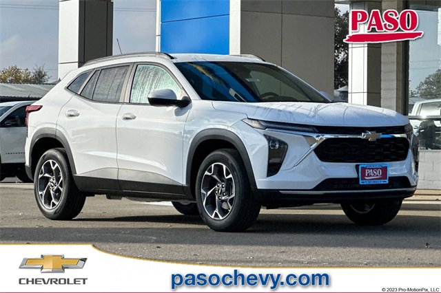 New 2026 Chevrolet Trax LT w/ Driver Confidence Package image 1