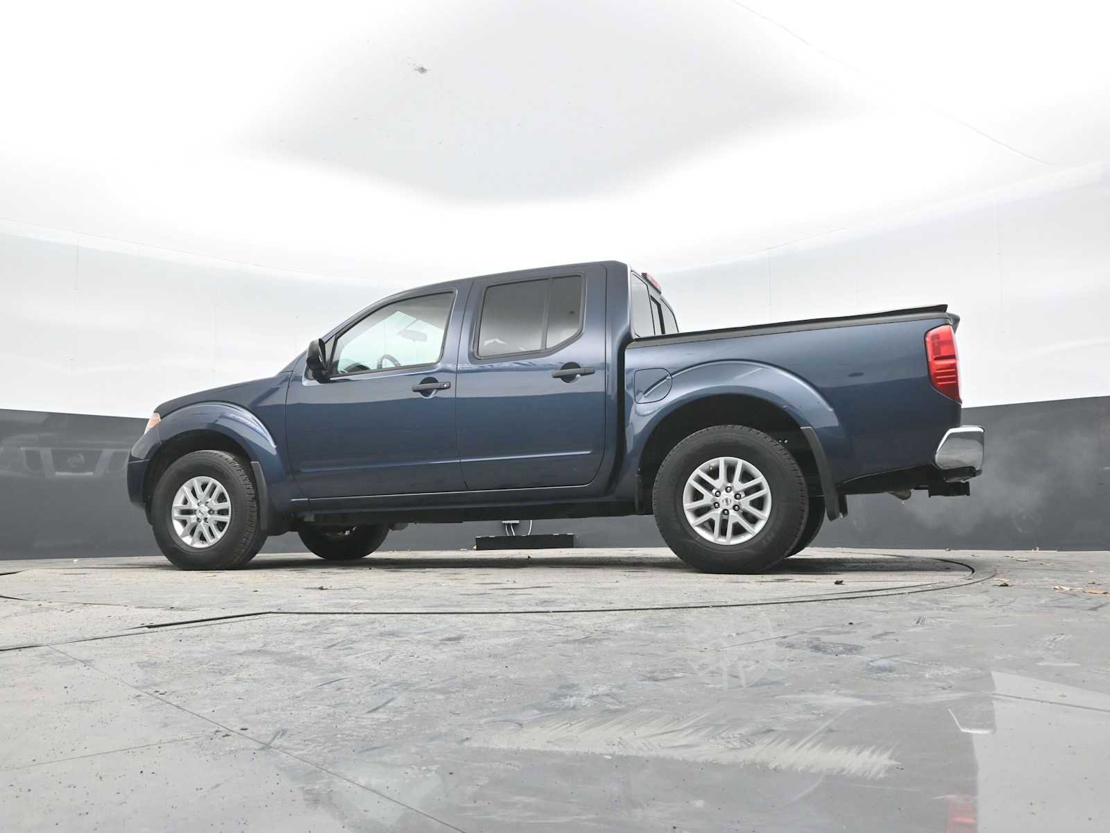 Used 2019 Nissan Frontier SV image 43