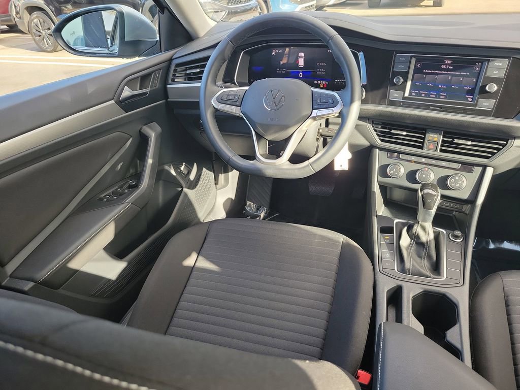 Used 2024 Volkswagen Jetta S image 10