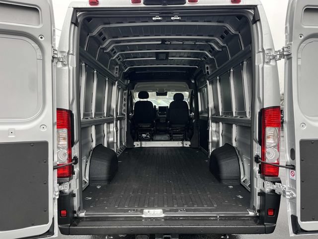 New 2026 RAM ProMaster 3500 w/ Premium Convenience Group FWD image 17