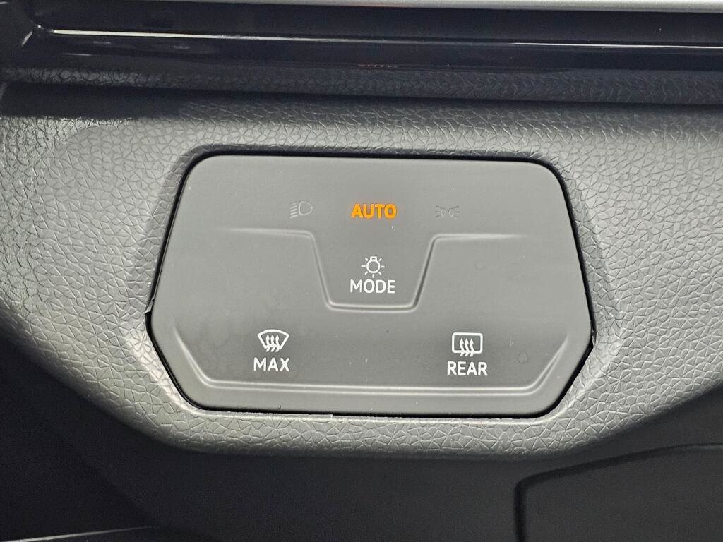 Used 2023 Volkswagen ID.4 Pro RWD image 29