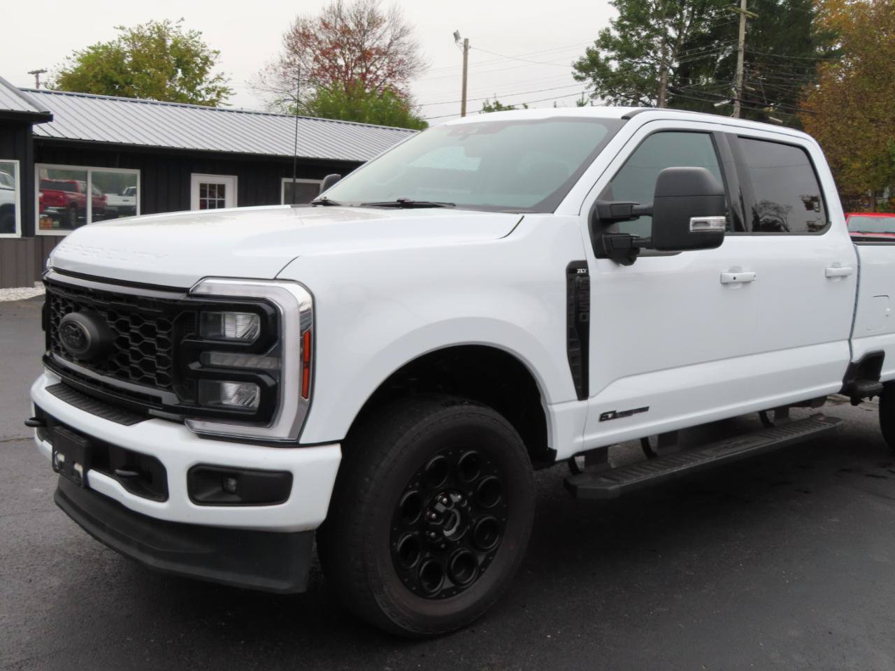 Used 2025 Ford F250 XLT w/ Black Appearance Package AWD/4WD image 10