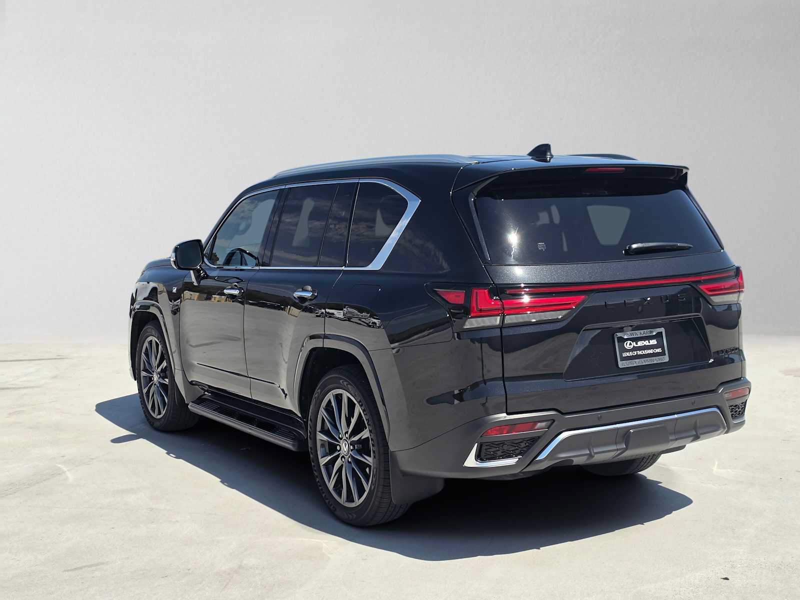 Used 2026 Lexus LX 600 F Sport AWD/4WD image 5