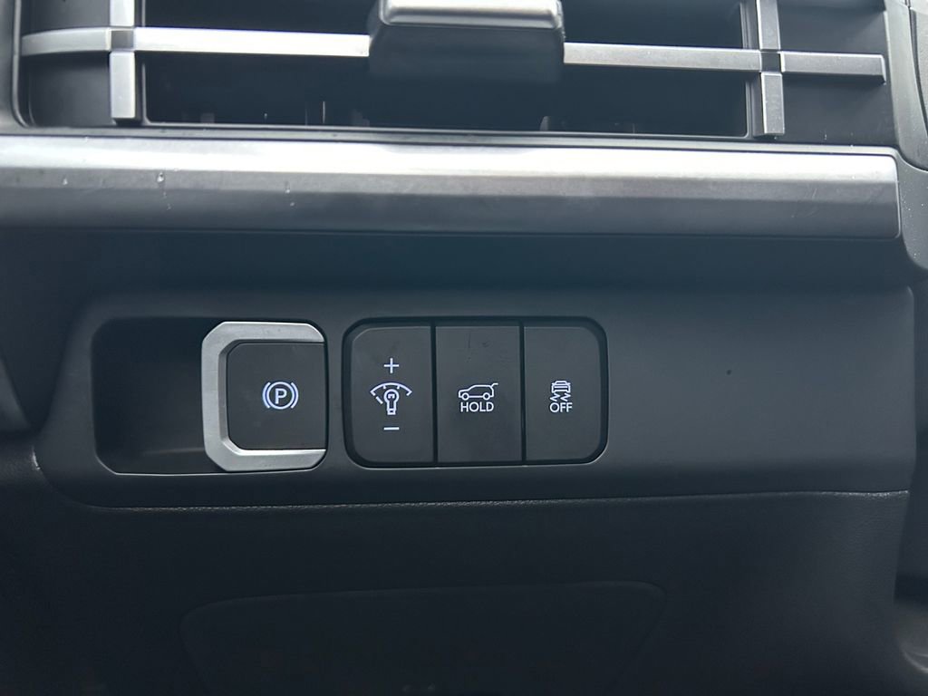 Used 2025 Hyundai Santa Fe SEL image 21