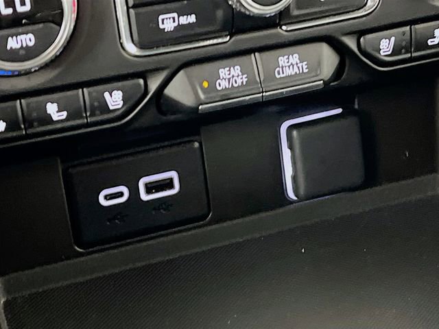 Used 2024 GMC Yukon SLT image 20