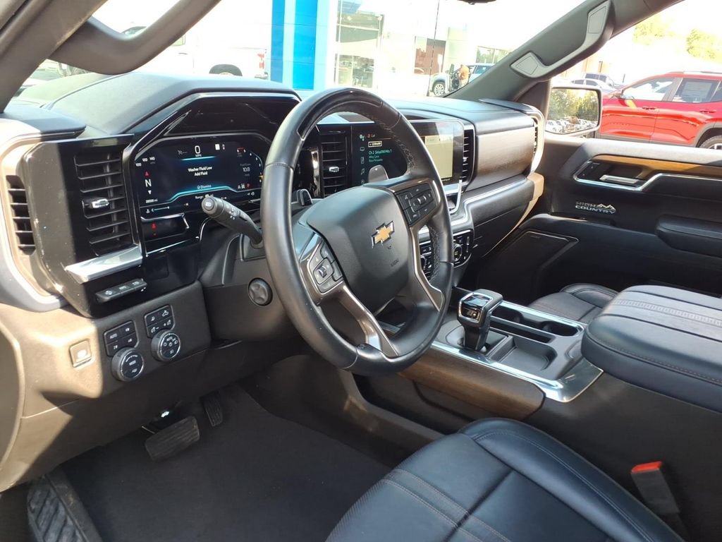 Certified 2023 Chevrolet Silverado 1500 High Country w/ Technology Package AWD/4WD image 12