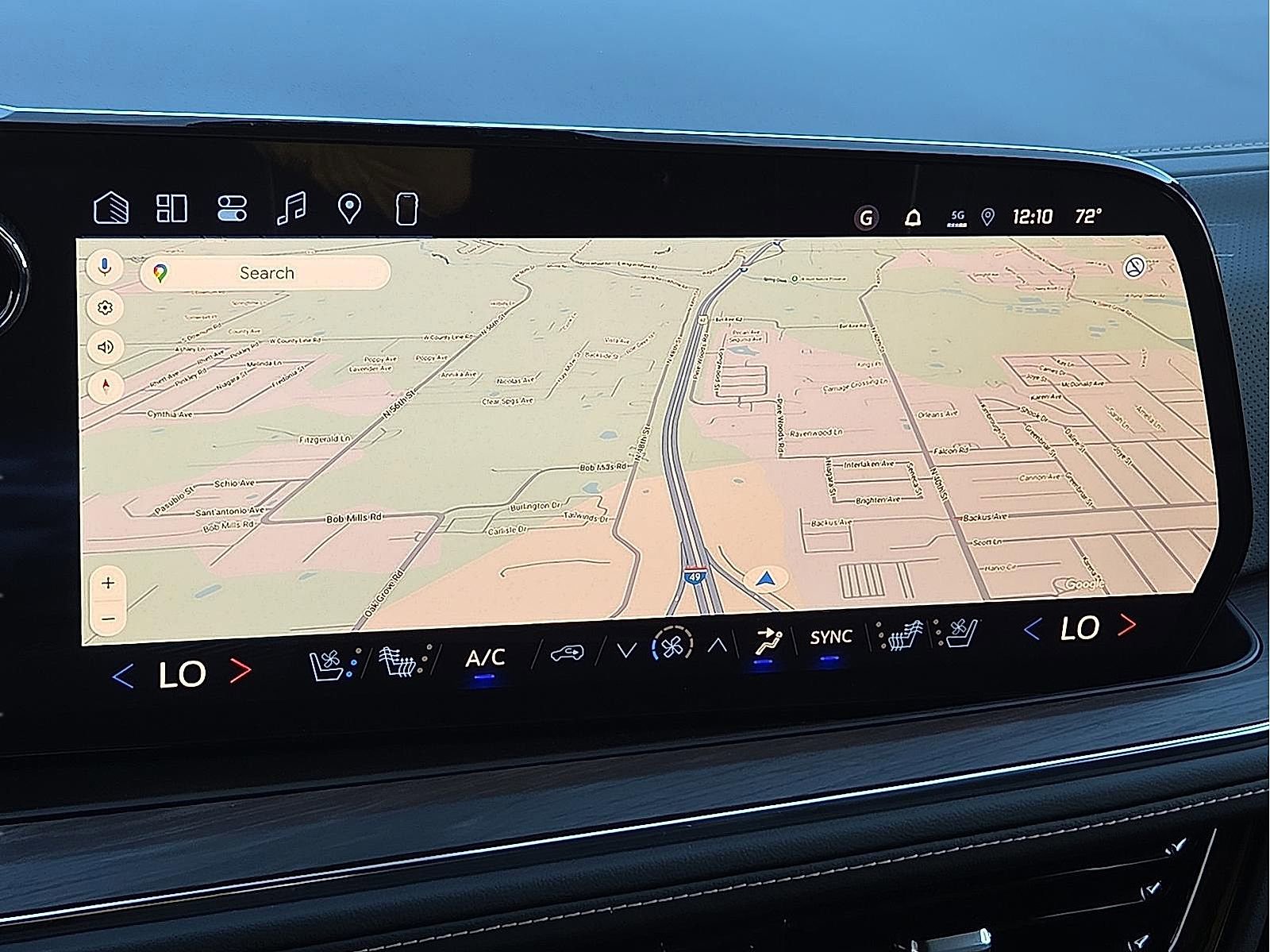 New 2026 Chevrolet Suburban Premier image 18