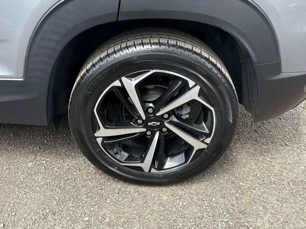 Used 2023 Chevrolet TrailBlazer RS FWD image 7