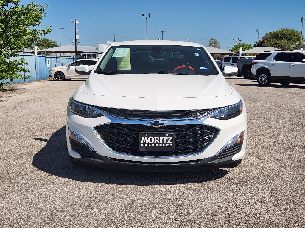 Used 2021 Chevrolet Malibu RS image 2
