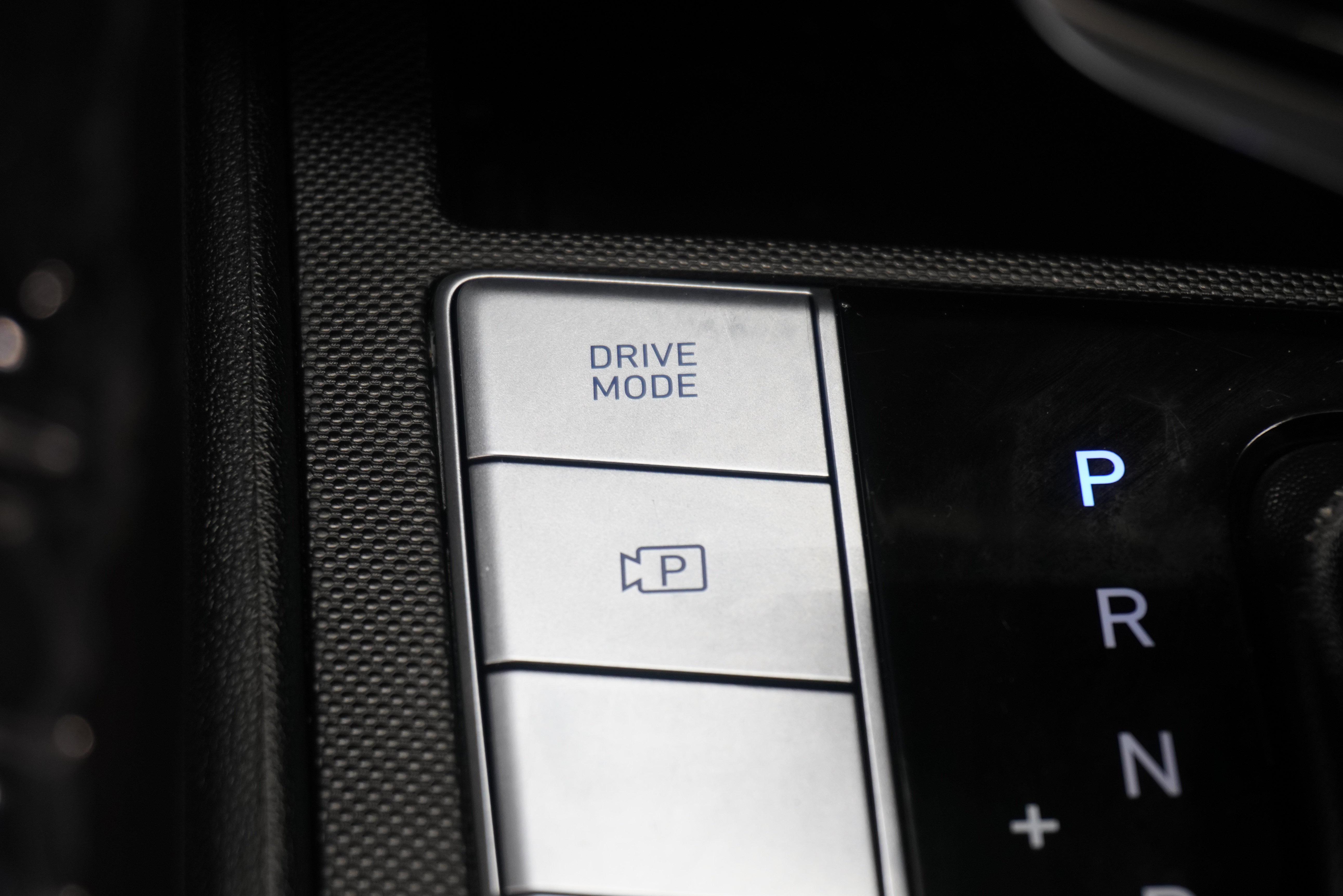 Used 2021 Hyundai Elantra Limited FWD image 21