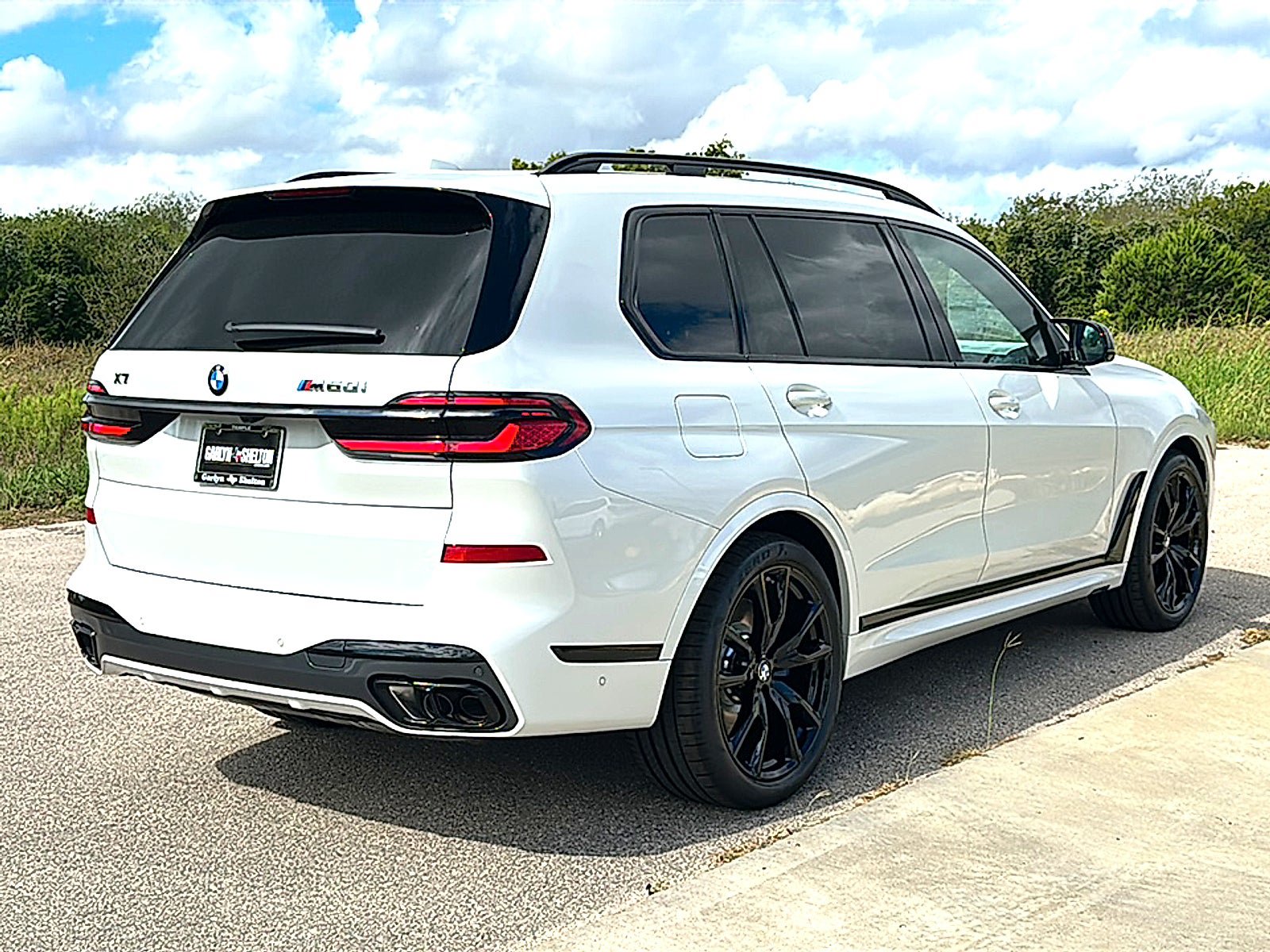 New 2027 BMW X7 M60i AWD/4WD image 8