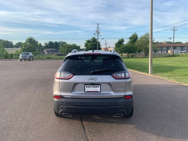 Used 2019 Jeep Cherokee Latitude Plus FWD image 6
