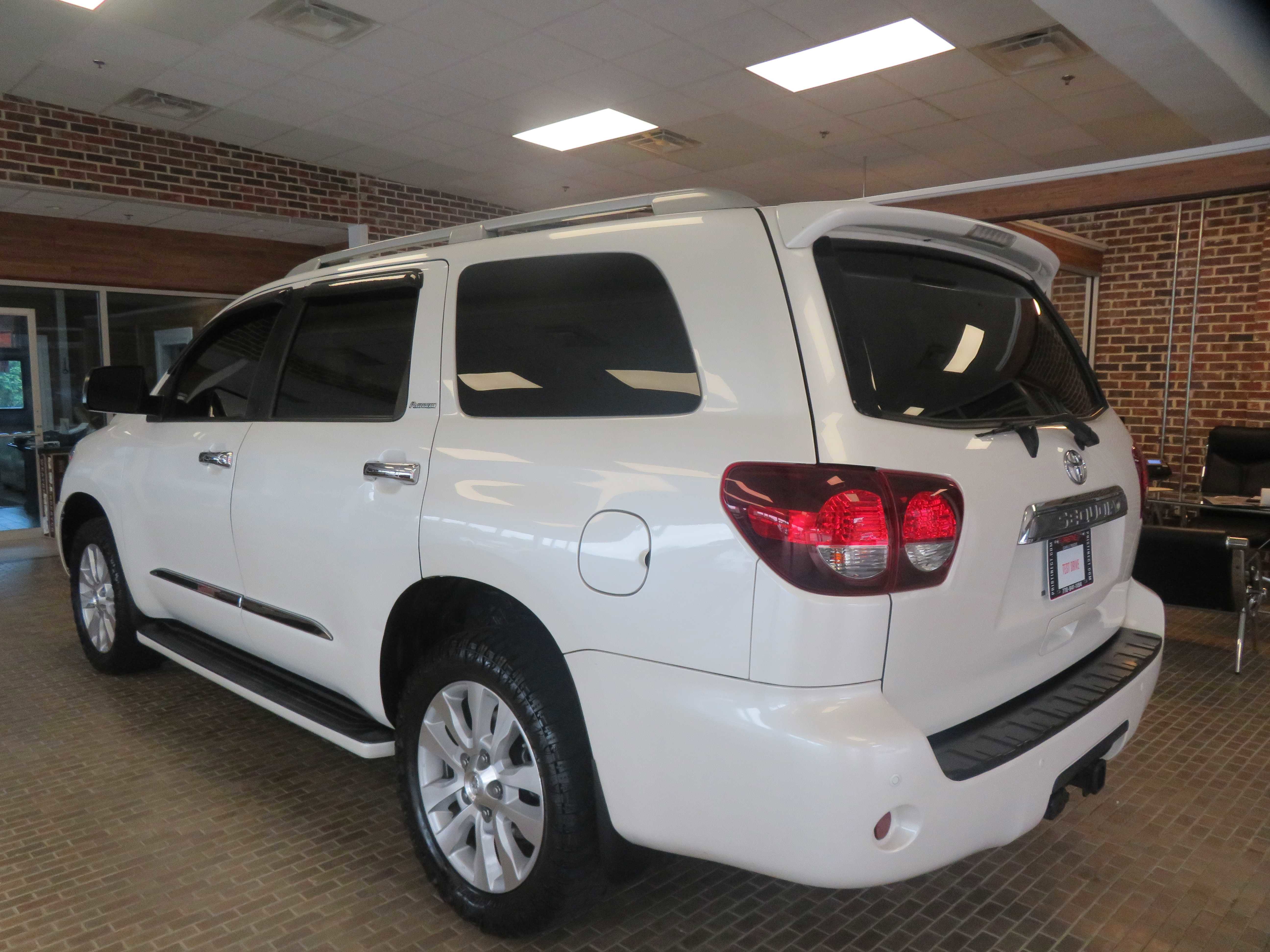 Used 2018 Toyota Sequoia Platinum AWD/4WD image 90