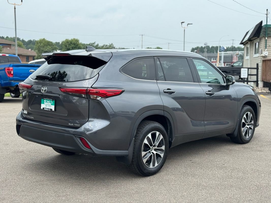 Used 2021 Toyota Highlander XLE image 8