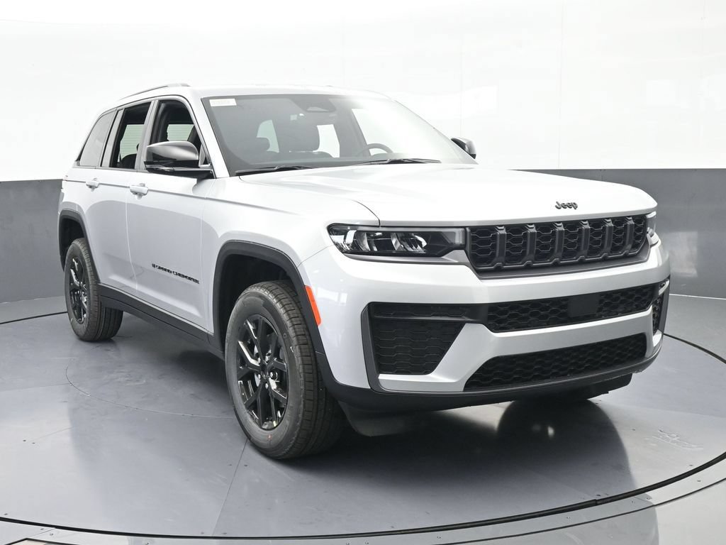 New 2026 Jeep Grand Cherokee Altitude RWD image 9