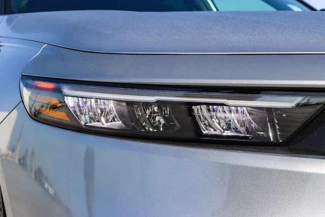 Used 2025 Honda Accord Sport image 12