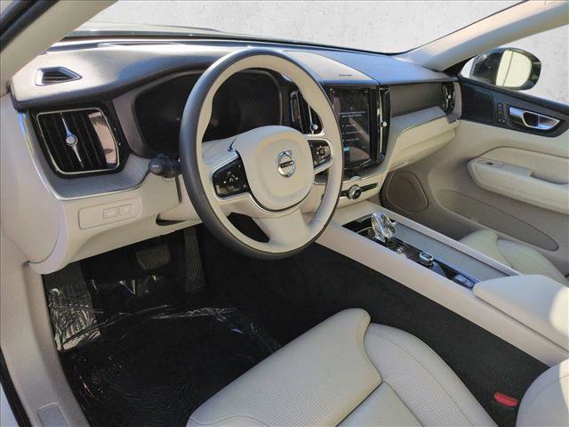Certified 2023 Volvo XC60 T8 Ultimate w/ Climate Package image 10