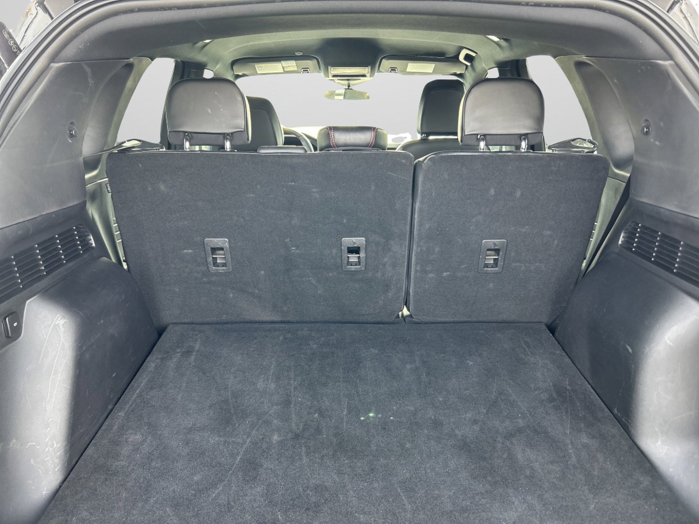 Used 2024 Ford Escape ST-Line image 25