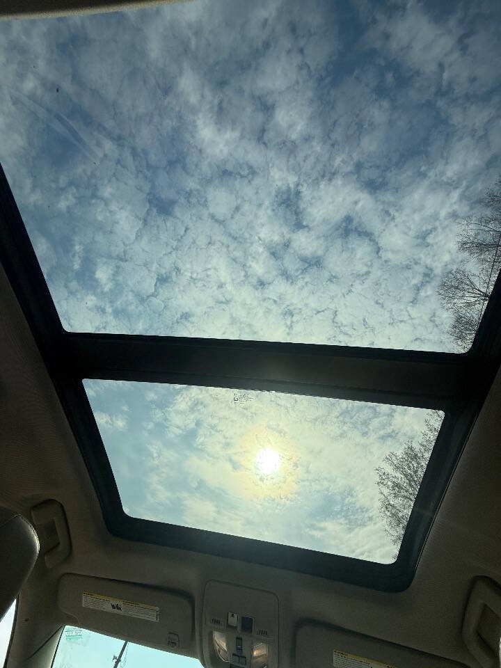 Used 2016 Cadillac SRX Luxury w/ Driver Awareness Package image 17