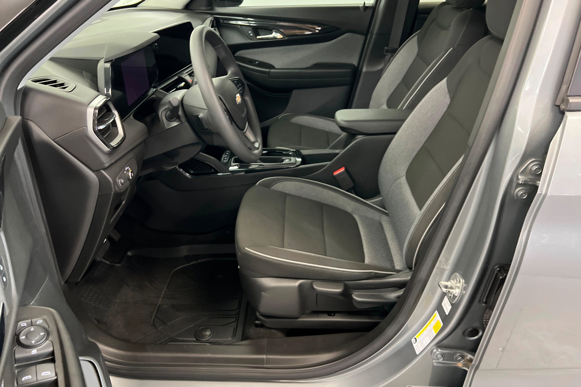 Certified 2024 Chevrolet TrailBlazer LS w/ LS Convenience Package image 18