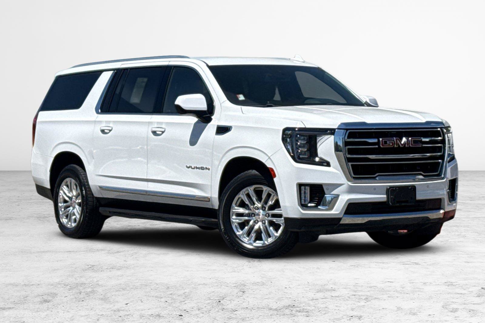 Used 2023 GMC Yukon XL SLT AWD/4WD image 2