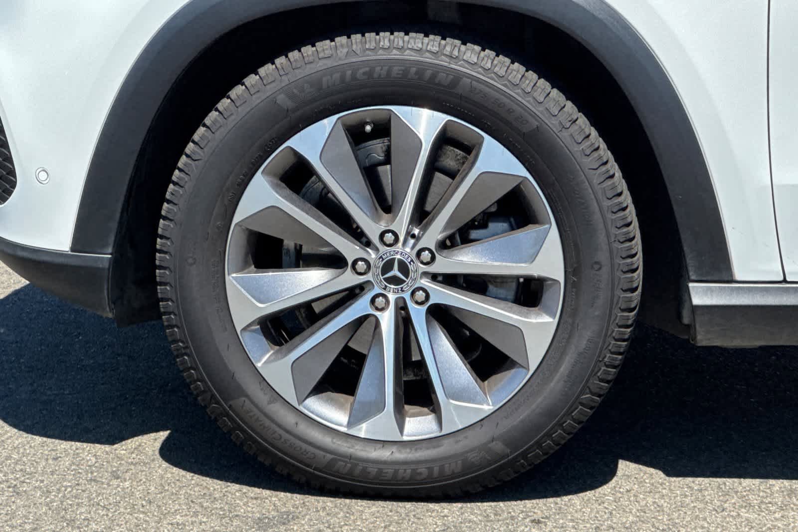 Used 2021 Mercedes-Benz GLE 350 4MATIC image 32