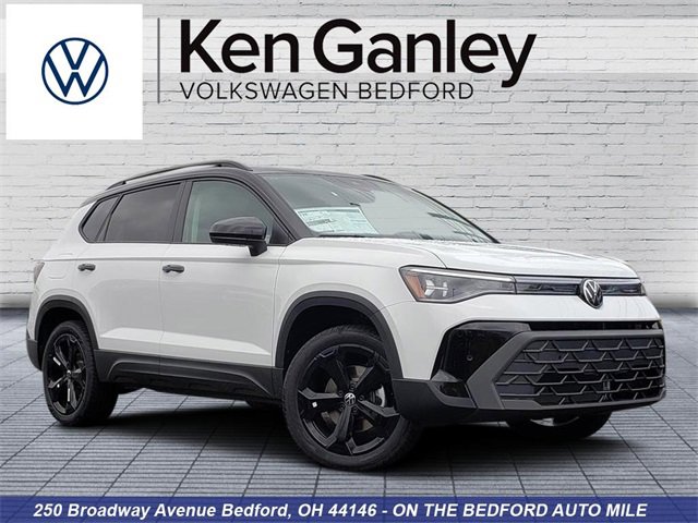 New 2025 Volkswagen Taos SE