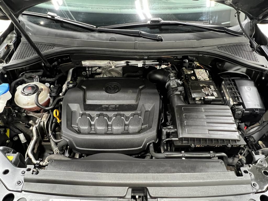 Used 2020 Volkswagen Tiguan SE AWD/4WD image 28