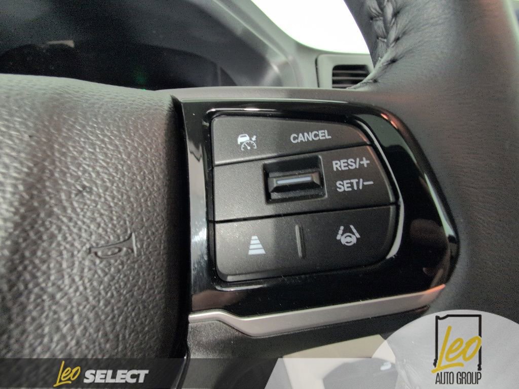 Used 2025 Honda Odyssey Touring image 16