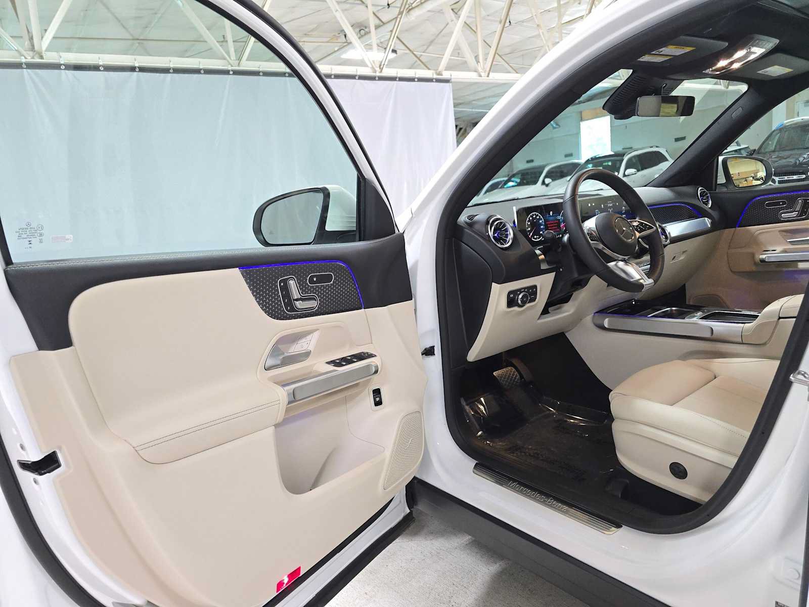 Certified 2026 Mercedes-Benz GLB 250 4MATIC image 19