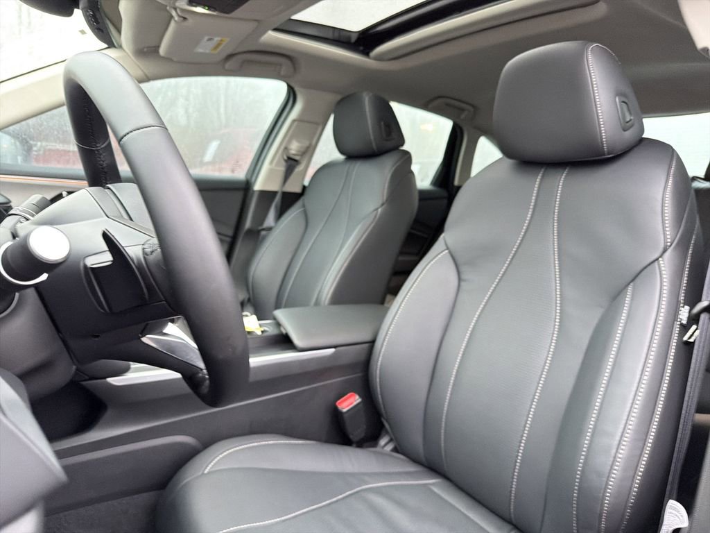 Certified 2025 Acura TLX w/ Technology Package image 12