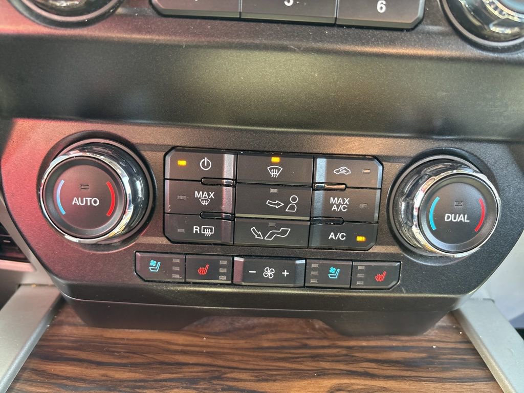 Used 2019 Ford F150 Lariat AWD/4WD image 31
