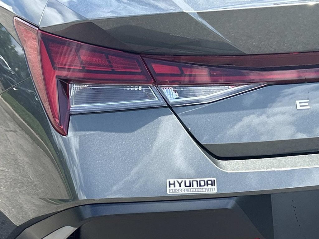 New 2026 Hyundai Elantra Limited FWD image 13