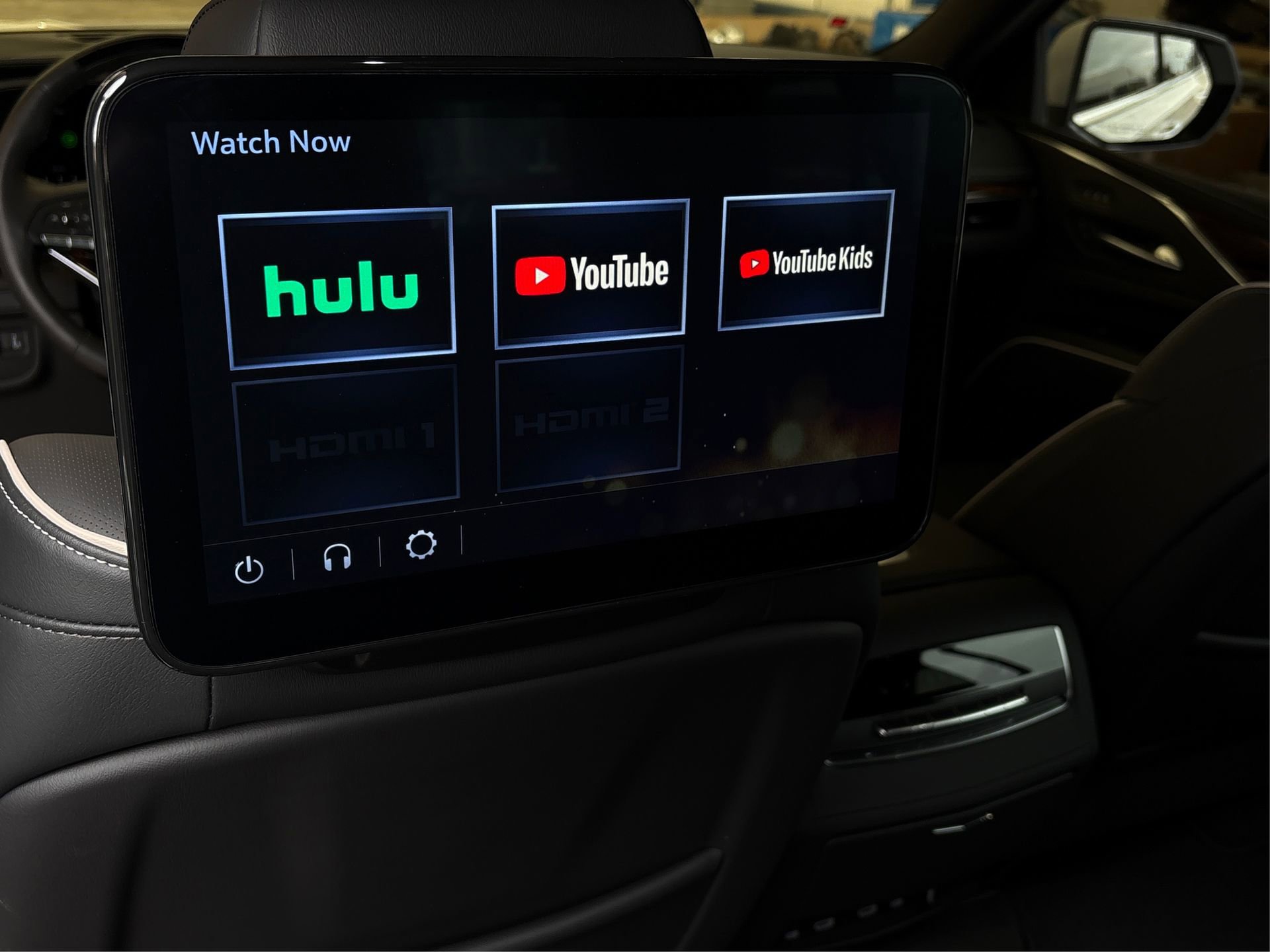 Certified 2024 Cadillac Escalade ESV Premium Luxury image 23