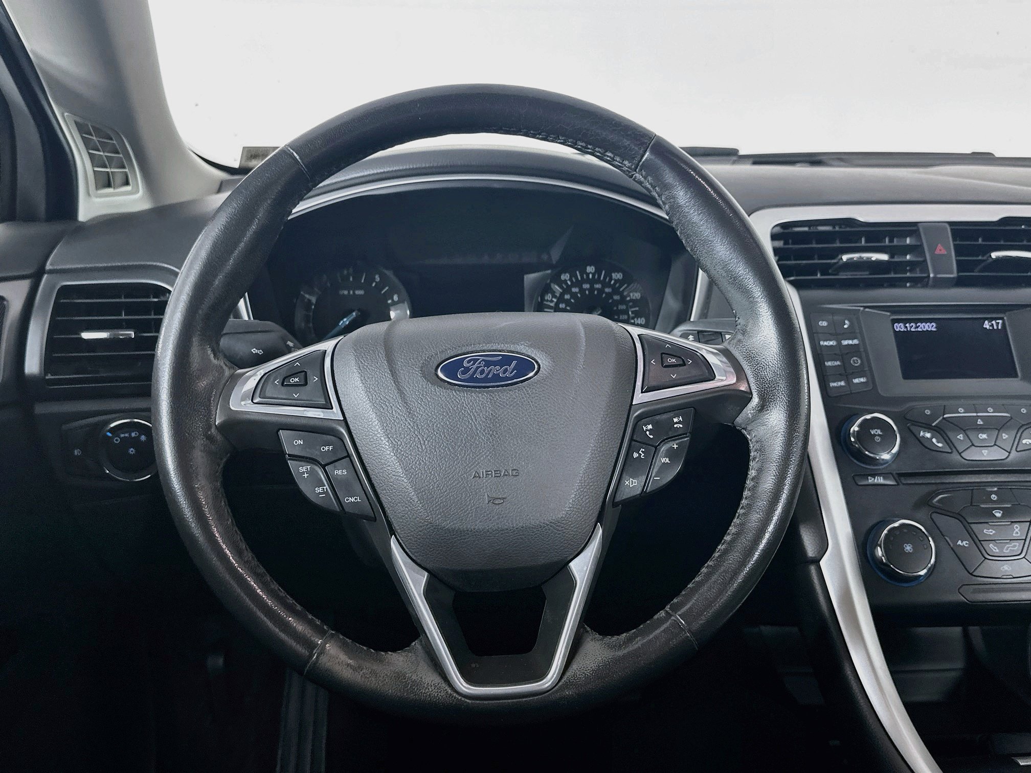 Used 2013 Ford Fusion SE FWD image 17