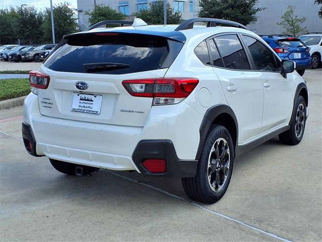 Used 2022 Subaru Crosstrek 2.0i Premium w/ Moonroof Package image 4