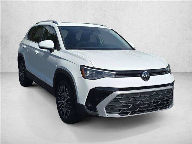 New 2026 Volkswagen Taos SE FWD image 11