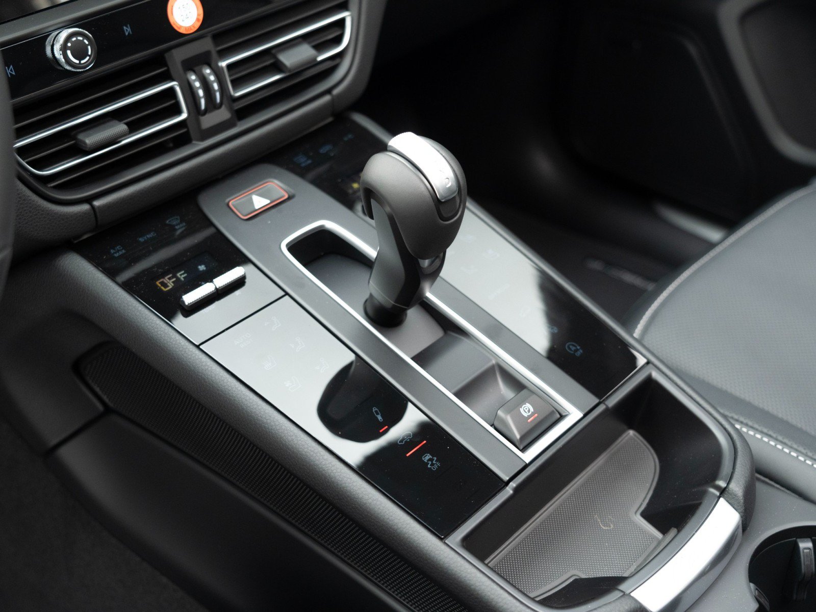 New 2026 Porsche Macan S AWD/4WD image 27
