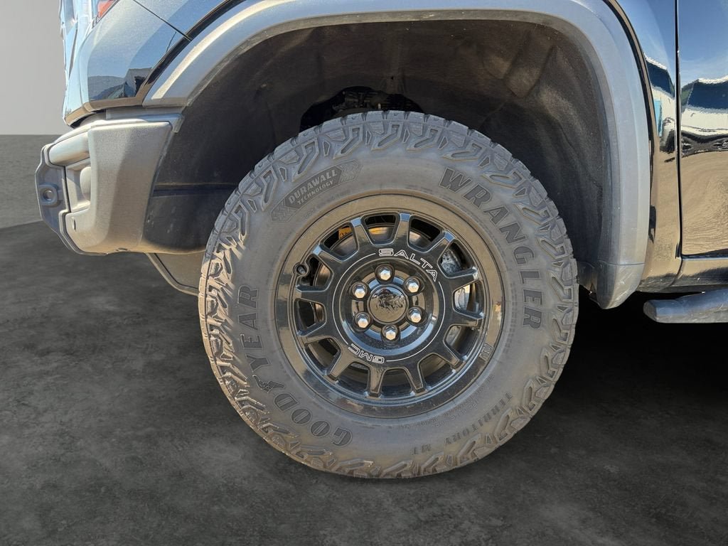 Used 2023 GMC Sierra 1500 AT4X w/ AT4X AEV Edition AWD/4WD image 4