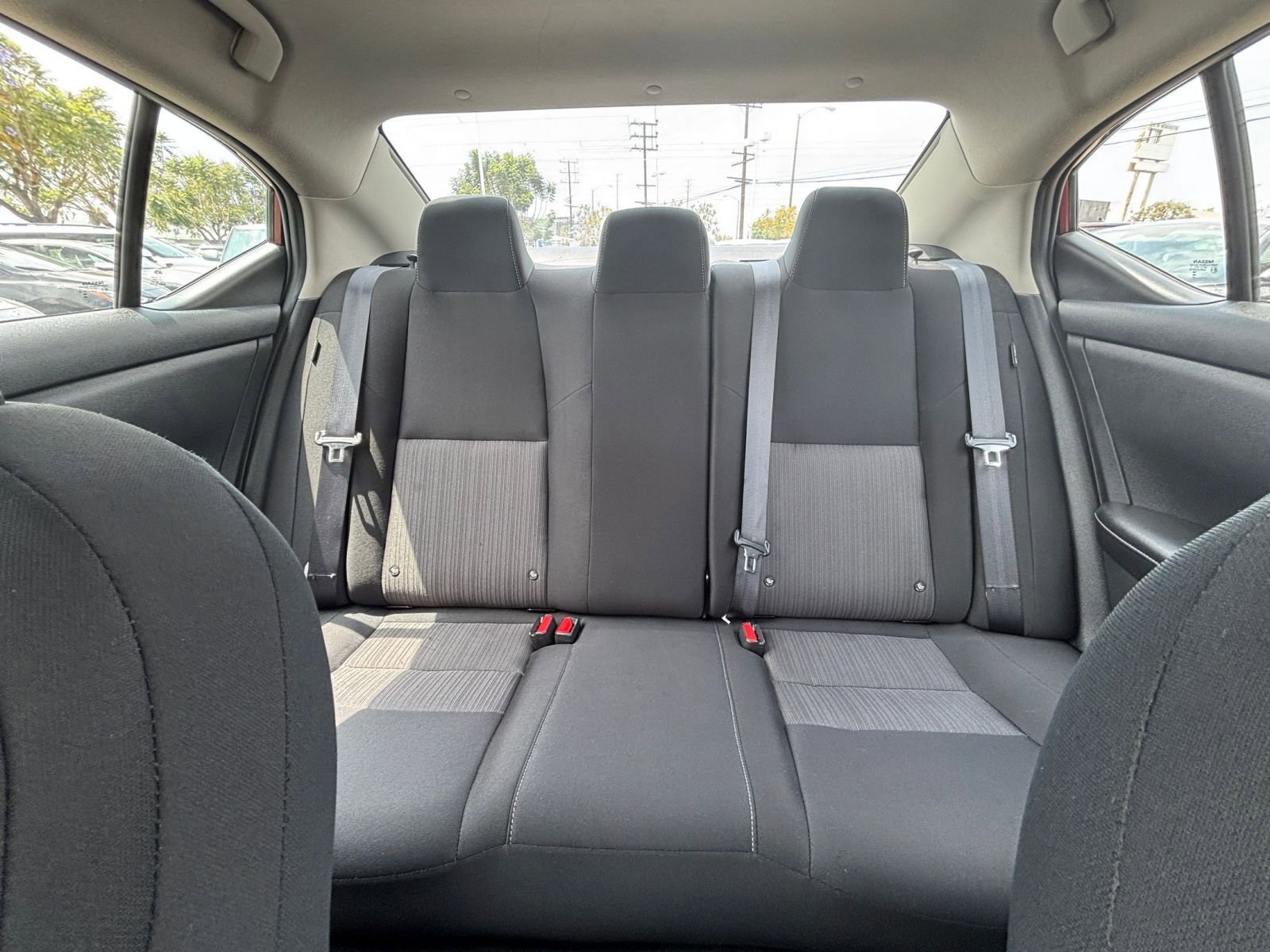 Used 2025 Nissan Sentra SV FWD image 43
